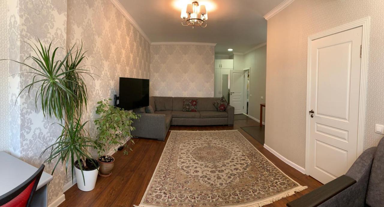 Apartamento Жк Весна Almatý Exterior foto